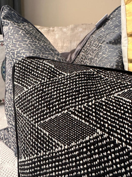 Morden Velvet Jacquard Cushion Case HFCHM241108-30X50CM