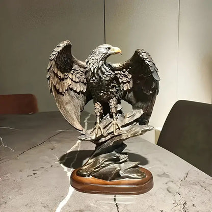 Majestic Eagle Rasin Statue - thebens