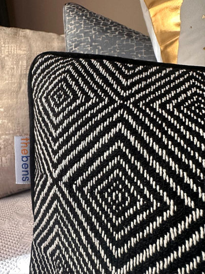 Morden Velvet Jacquard Cushion Case HFCHM241106 30X50CM