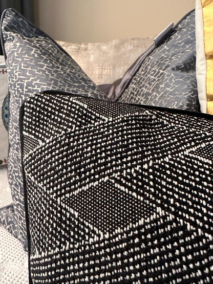 Morden Velvet Jacquard Cushion Case HFCHM241108-30X50CM