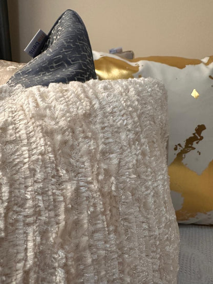 Morden Velvet Jacquard Cushion Cover HFCHM241114-30X50CM